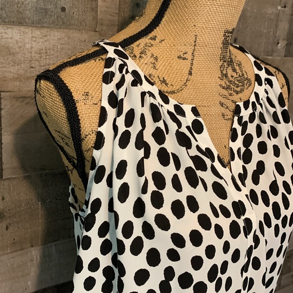 Ann Taylor Loft Flowy Polka Dot Top - Picture 15 of 16